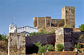 Mertola - Vista del Castello dalla terrazza del nostro alloggio.
